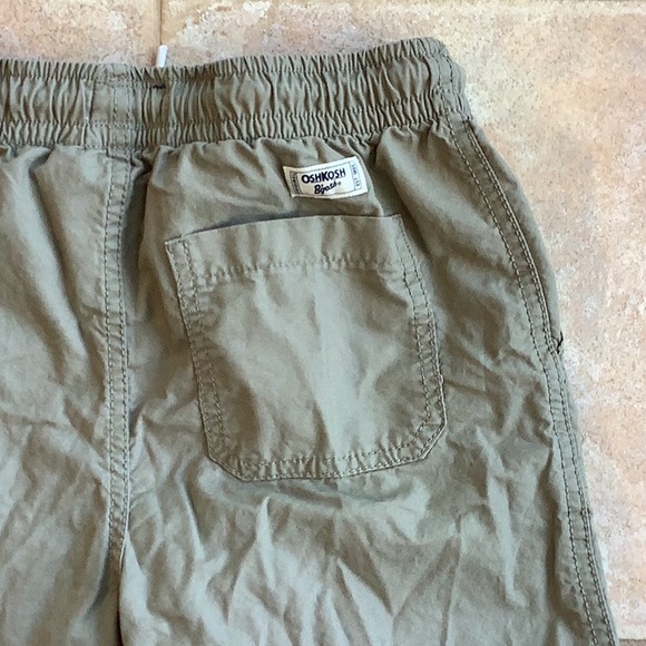 💥 Sz12 boys Oshkosh elastic pull on shorts green khaki - Picture 7 of 10